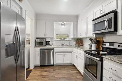 8513 Ravenswood Road, Granbury, TX 76049 - Photo 10