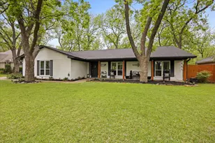 8513 Ravenswood Rd, Granbury, TX 76049 - Photo 1