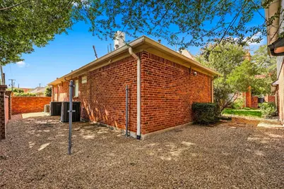 14762 Bedivere Court, Addison, TX 75254 - Photo 30
