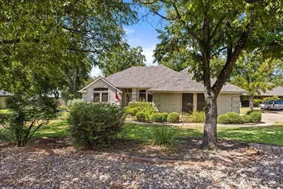 9008 Magnolia Vale Drive, Granbury, TX 76049 - Photo 30