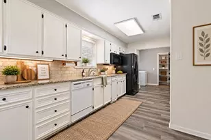 416 Azalea St, Chandler, TX 75758 - Photo 16