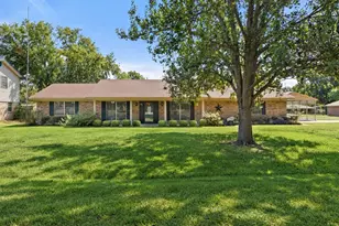 416 Azalea St, Chandler, TX 75758 - Photo 1