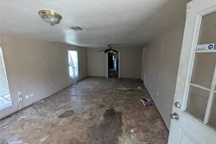 1308 S 26th St, Waco, TX 76706 - Photo 2