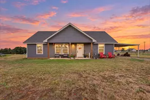 1012 Brown Ct, Poolville, TX 76487 - Photo 1