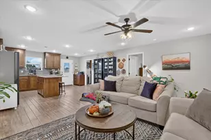 1012 Brown Ct, Poolville, TX 76487 - Photo 10