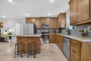 1012 Brown Ct, Poolville, TX 76487 - Photo 4