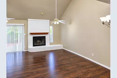 201-203 Yorkshire Court, Euless, TX 76040 - Photo 6
