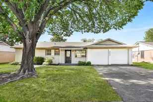 3052 Cameo Ln, Farmers Branch, TX 75234 - Photo 1