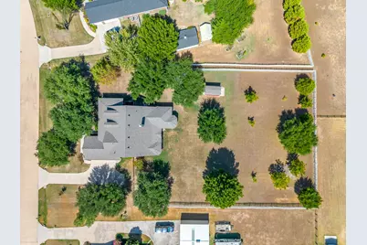 8101 Rodeo Drive, Denton, TX 76208 - Photo 6