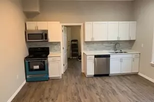 821 W Day St, Denison, TX 75020 - Photo 2