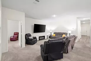 2325 Frio River Rd, Glenn Heights, TX 75154 - Photo 6