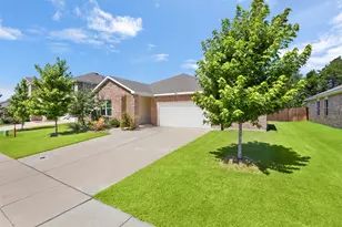 2325 Frio River Rd, Glenn Heights, TX 75154 - Photo 2