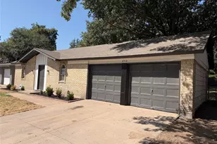 2510 S Fielder Rd, Arlington, TX 76015 - Photo 2
