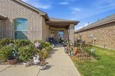 821 Rutherford Drive, Crowley, TX 76036 - Photo 4