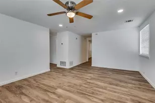 227 S Justin Ave, Dallas, TX 75211 - Photo 14