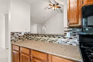 7016 Fall Creek Ct, Watauga, TX 76148 - Photo 12