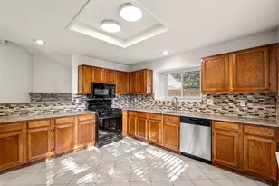 7016 Fall Creek Ct, Watauga, TX 76148 - Photo 8
