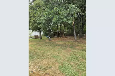 2901 Rolling Oaks Drive, Cleburne, TX 76031 - Photo 18