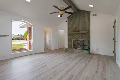 6527 Leasa Court, Sachse, TX 75048 - Photo 6