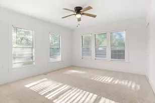 307 S Crockett St, Edgewood, TX 75117 - Photo 12