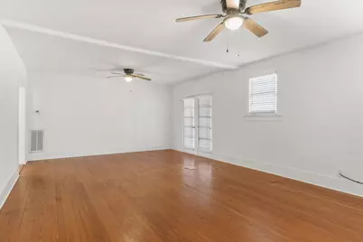 307 S Crockett Street, Edgewood, TX 75117 - Photo 4