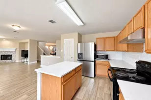 14800 Ledgeview Ct, Balch Springs, TX 75180 - Photo 4