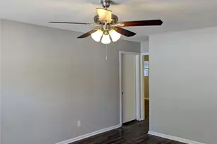 2558 Duringer Rd, Fort Worth, TX 76133 - Photo 4