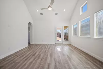 925 King Street, Aubrey, TX 76227 - Photo 10