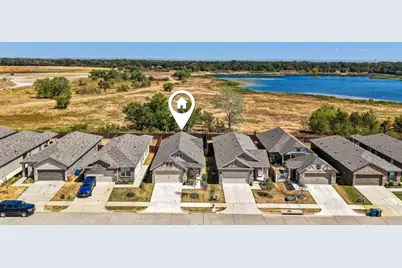 925 King Street, Aubrey, TX 76227 - Photo 2