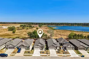 925 King St, Aubrey, TX 76227 - Photo 2