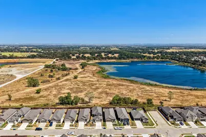 925 King Street, Aubrey, TX 76227 - Photo 32