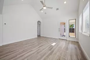 925 King St, Aubrey, TX 76227 - Photo 14