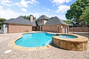 523 Cooper St, Grand Prairie, TX 75052 - Photo 36
