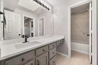 523 Cooper Street, Grand Prairie, TX 75052 - Photo 30