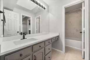 523 Cooper St, Grand Prairie, TX 75052 - Photo 30