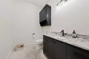 801 E Ave C, Valley Mills, TX 76689 - Photo 22
