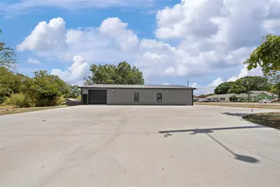 801 E Avenue C, Valley Mills, TX 76689 - Photo 20