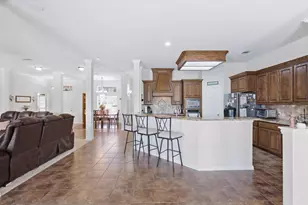 5020 April Ln, Waxahachie, TX 75165 - Photo 10