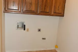 9023 Glen Springs Cir, Dallas, TX 75243 - Photo 40