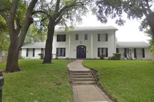 9023 Glen Springs Cir, Dallas, TX 75243 - Photo 2