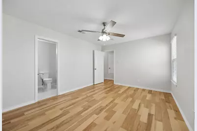 947 E Oakdale Road, Irving, TX 75060 - Photo 18