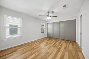 947 E Oakdale Rd, Irving, TX 75060 - Photo 16