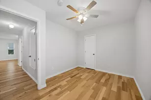 947 E Oakdale Rd, Irving, TX 75060 - Photo 14