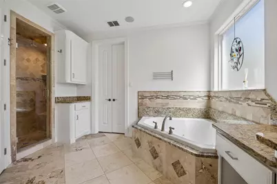 8525 Briarwood Lane, Dallas, TX 75209 - Photo 16