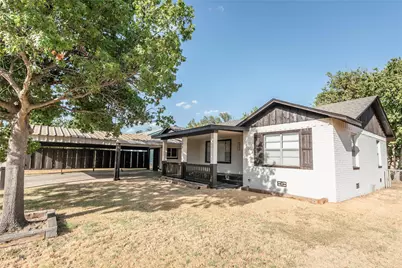 105 Benton Street, Nocona, TX 76255 - Photo 24