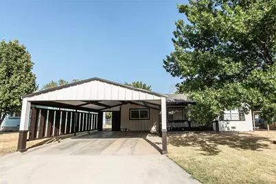 105 Benton Street, Nocona, TX 76255 - Photo 1