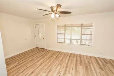 105 Benton Street, Nocona, TX 76255 - Photo 10