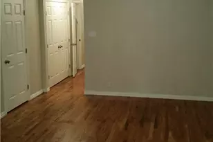 1925 W 10th St, Dallas, TX 75208 - Photo 2