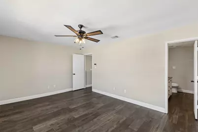 2034 Peregrine Court, Lewisville, TX 75077 - Photo 10