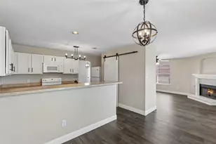 2034 Peregrine Ct, Lewisville, TX 75077 - Photo 8